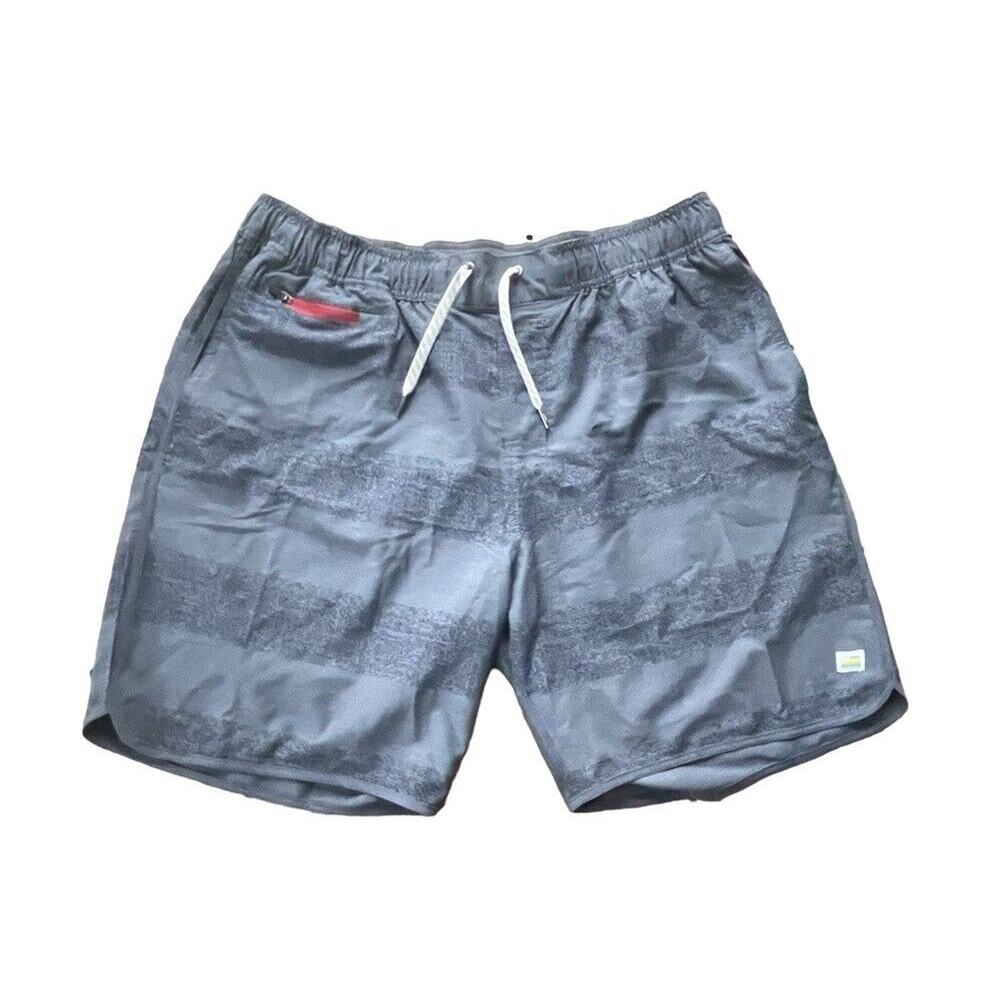 Vuori Board Shorts Mens XL Gray “V” Cycled Performance Athleisure Striped MINT